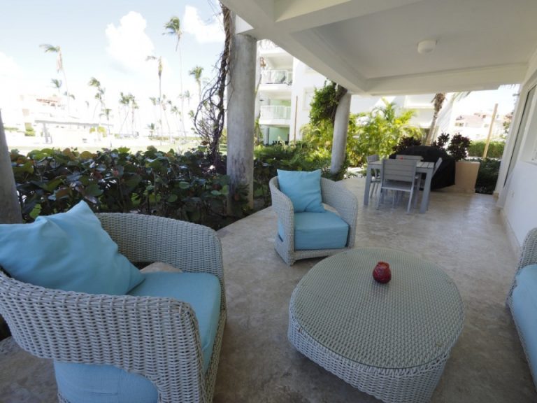 Punta Cana, apartamento en venta en la primera linea de playa.