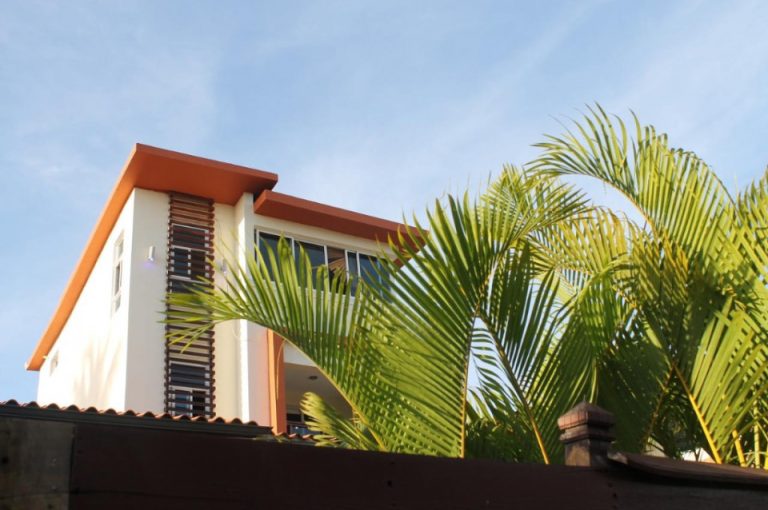 Descubre el Tesoro de Guayacanes: ¡Inversión Turística en el Paraíso Dominicano!