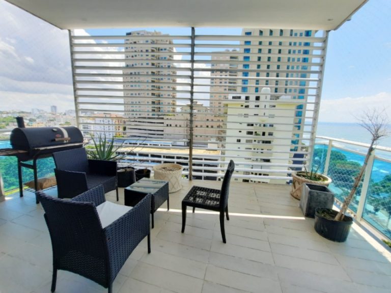 Malecon: apartamento a la venta con hermosas vistas al mar y a la ciudad
