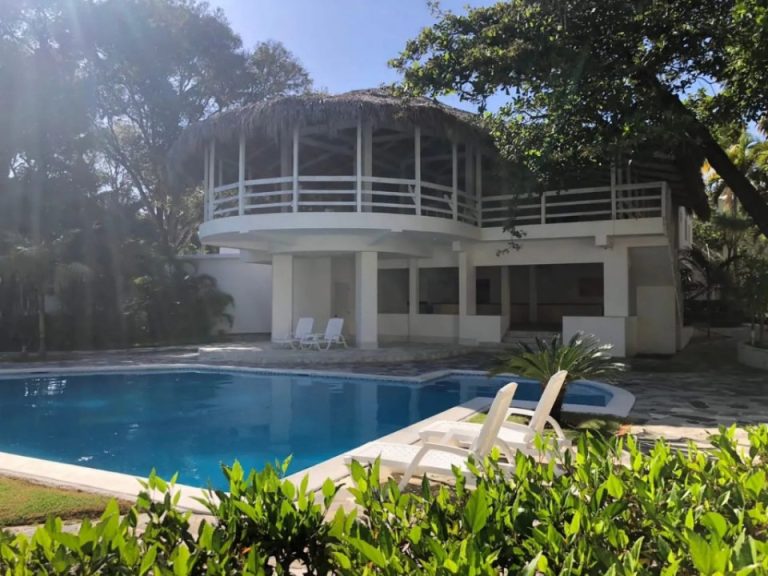 Cabarete, hotel Tropical Casa Laguna en venta