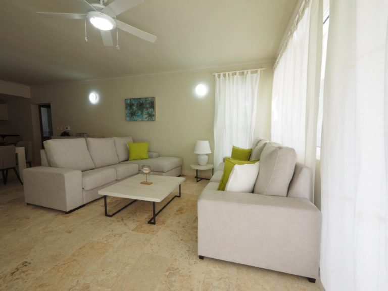 Descubre la belleza caribeña en Condominio Playa Turquesa: apartamentos en venta en primera linea de playa.