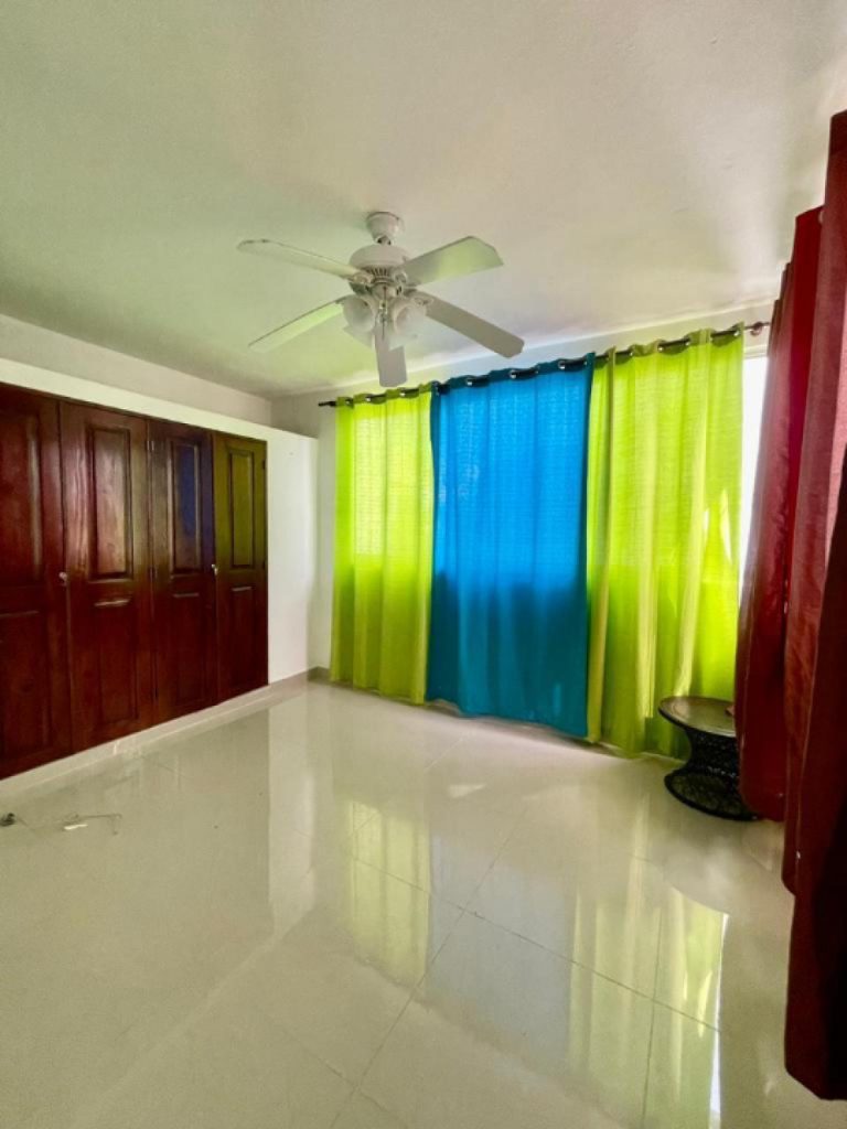 Encantador Apartamento en Arroyo Hondo: Tu Hogar de Confort y Tranquilidad