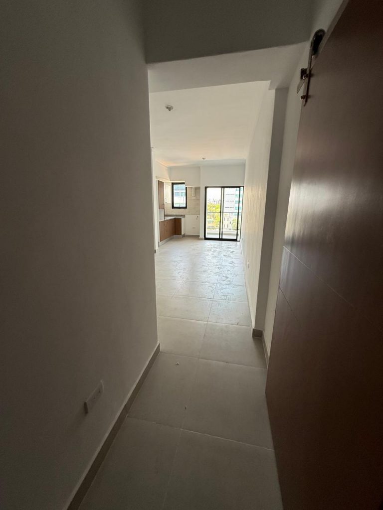 Apartamento en alquiler | 1 Habitación + Estudio |El Vergel