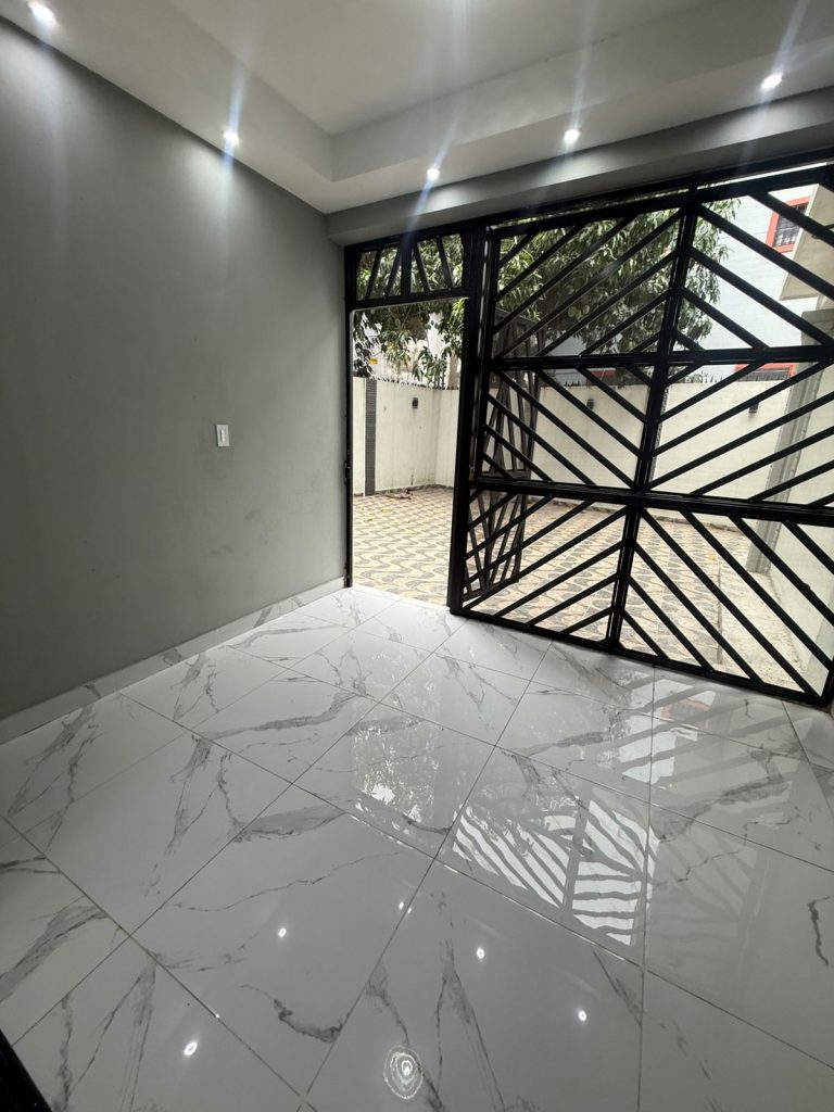 CASA DUPLEX EN LOS ROSALES SDE