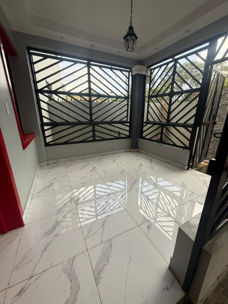 CASA DUPLEX EN LOS ROSALES SDE