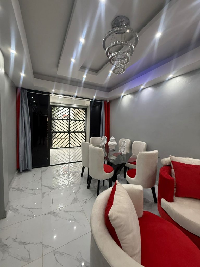 CASA DUPLEX EN LOS ROSALES SDE