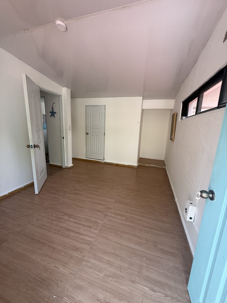 ¡Tu oasis en Juan Dolio! Hermosa Casa de 2 Niveles a Pasos del Mar