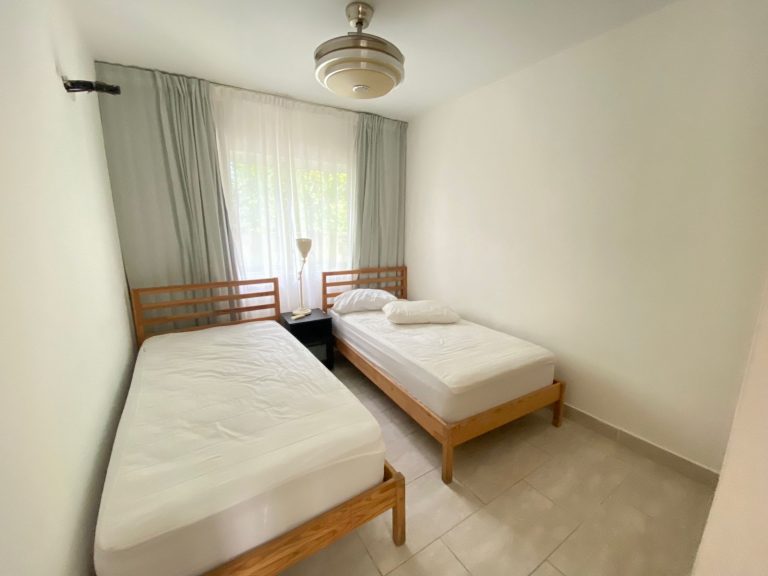 Apartamento en venta en Sans Souci, Santo Domingo Este | Amueblado con vista al río Ozama