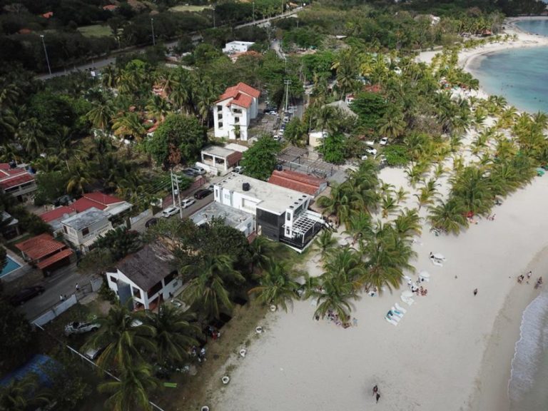 Terreno frente al mar en venta en Juan Dolio, San Pedro de Macorís – 20,000 m² para desarrollo turístico o residencial