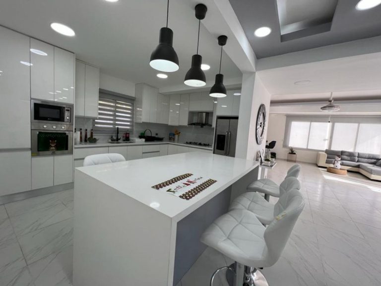 Casa en venta en Arroyo Hondo III, Santo Domingo – 578.99 m² con piscina y jardín