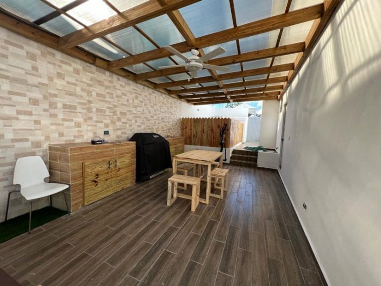 Casa en venta en Arroyo Hondo III, Santo Domingo – 578.99 m² con piscina y jardín